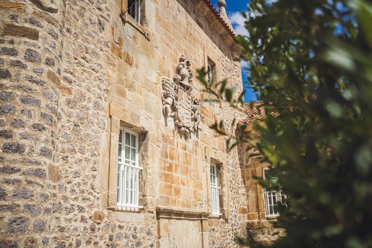 Palacio De Los Acevedo Хознайо Екстериор снимка